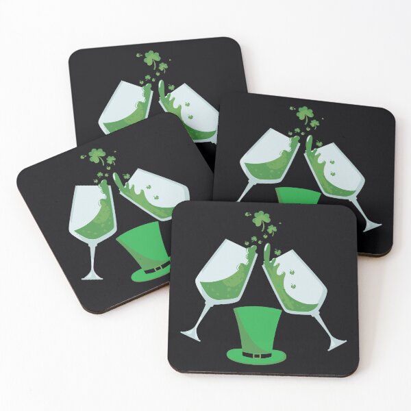 Artikelvorschau, St. Patricks St. Paddys Day Toast Shamrock Weinglas entworfen und verkauft von IceNiceIce.