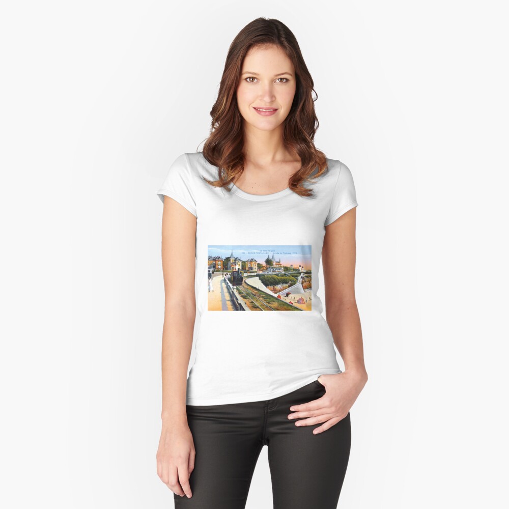 Aperçu de l'œuvre T-shirt échancré créée et vendue par Richet.