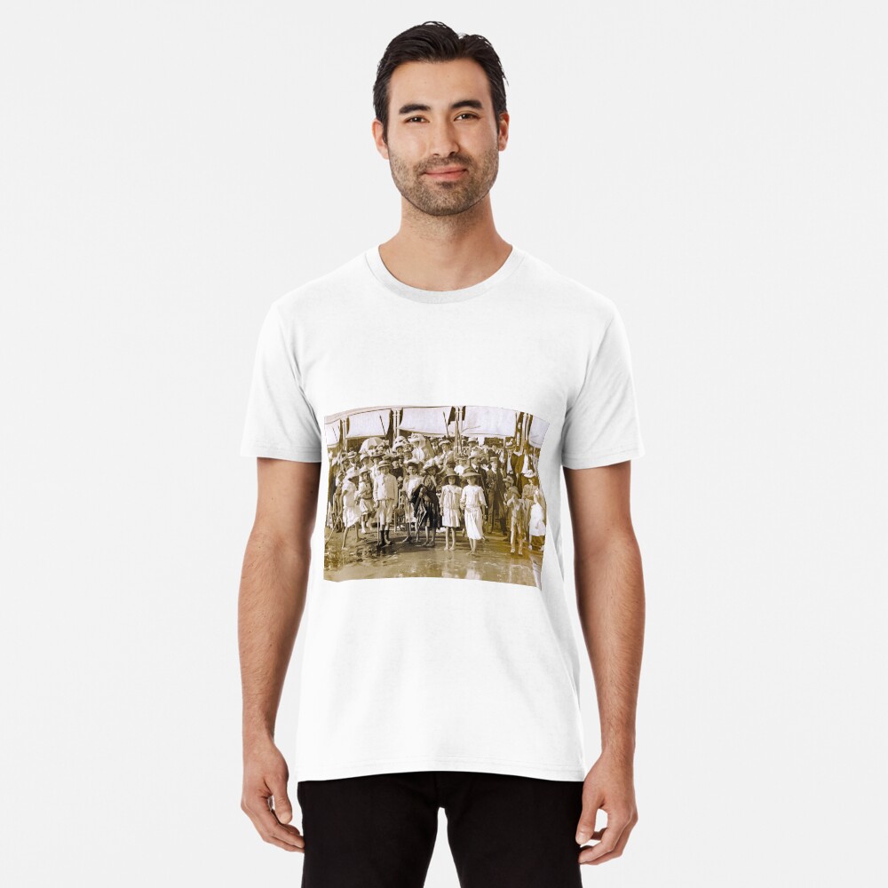 Aperçu de l'œuvre T-shirt premium créée et vendue par Richet.