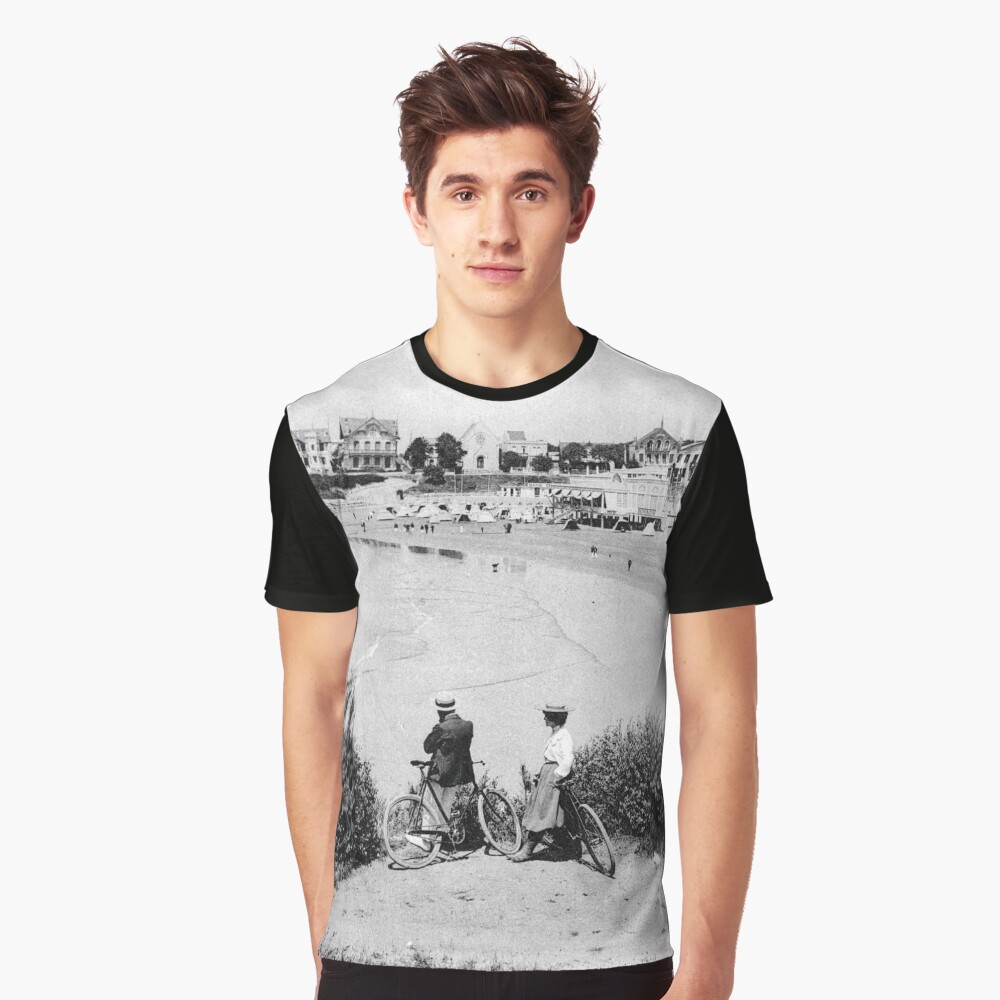 Aperçu de l'œuvre T-shirt graphique créée et vendue par Richet.