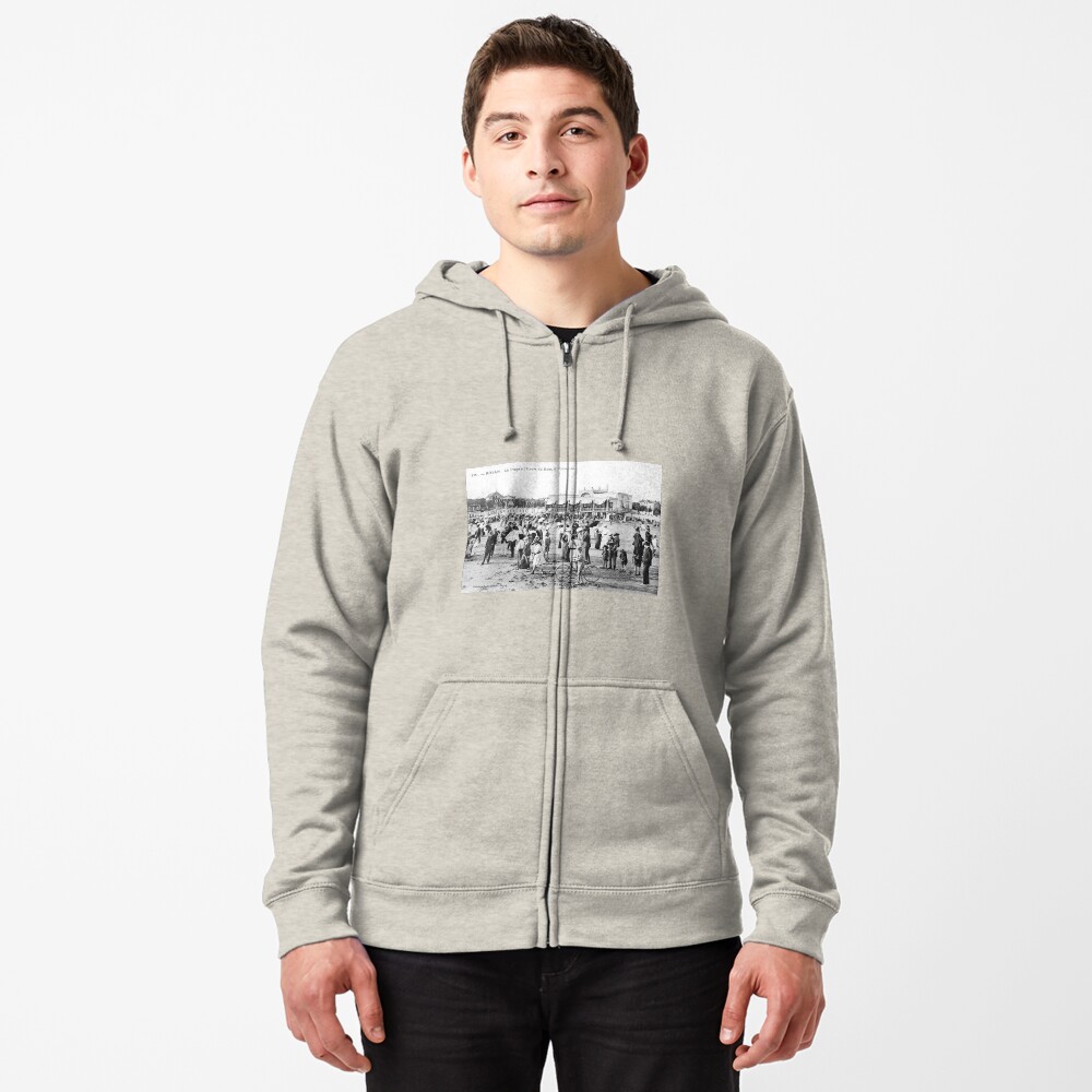 Aperçu de l'œuvre Veste zippée à capuche créée et vendue par Richet.