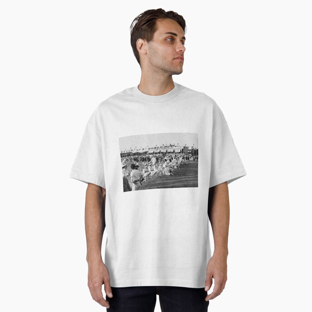 Aperçu de l'œuvre T-shirt oversize créée et vendue par Richet.