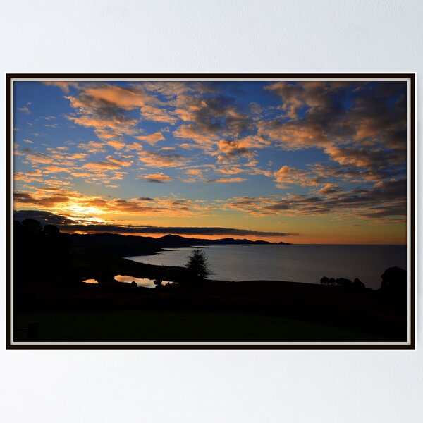 Artikelvorschau, Rocky Cape Sunset entworfen und verkauft von Brett Chatwin (Chatta).
