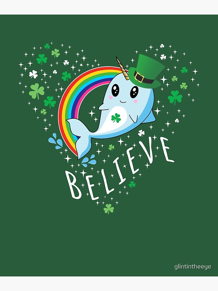 Narwhal Holding Shamrock Stars Cute St Patrick's Day T-Shirt