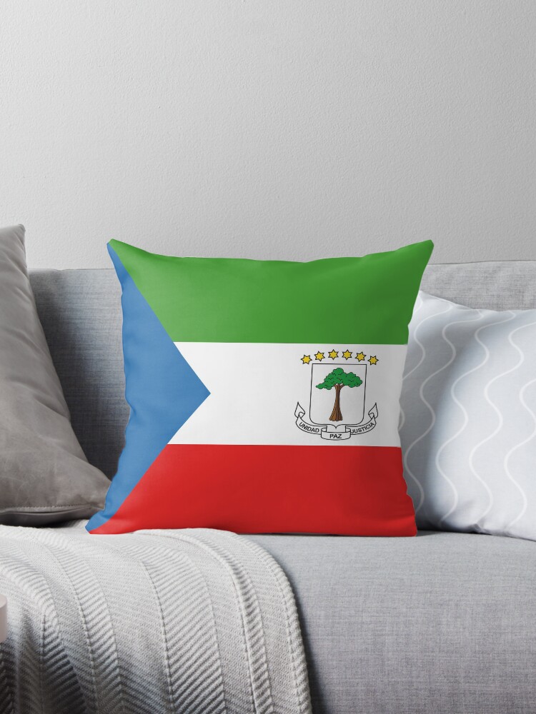 Aperçu 1 sur 3. Coussin avec l'œuvre Drapeau de la Guinée équatoriale créée et vendue par Shorlick.