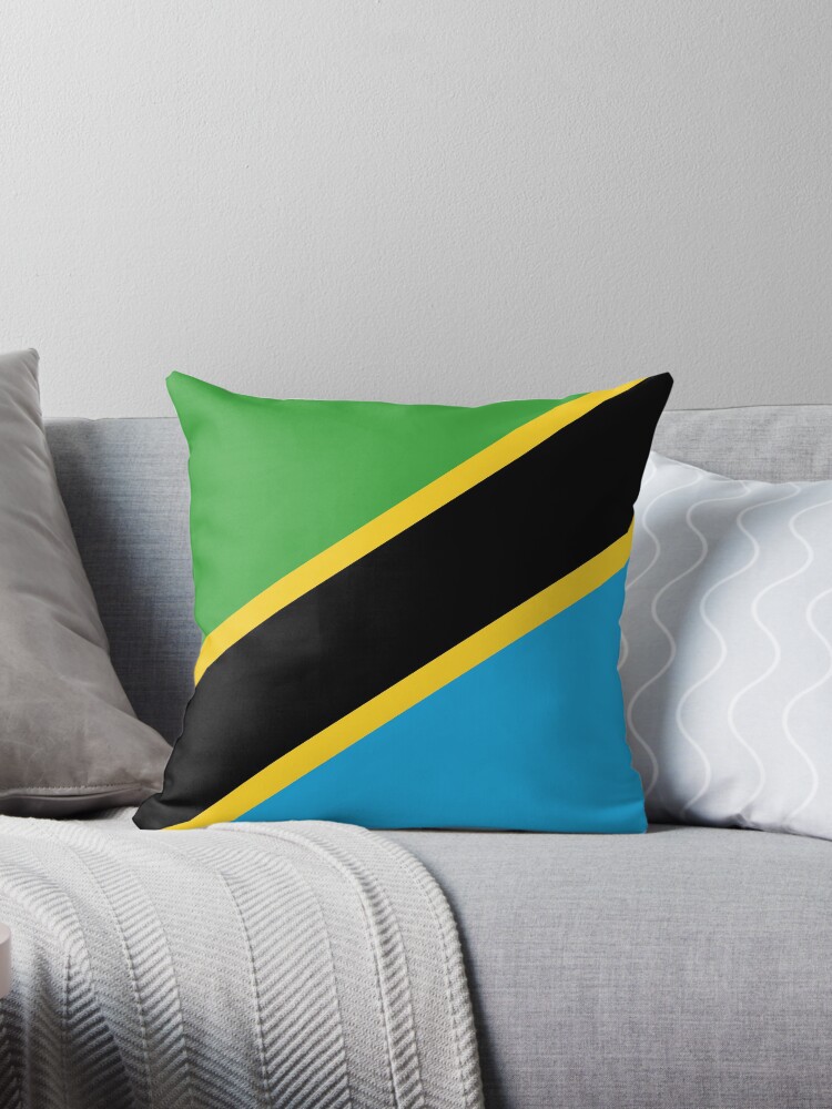 Aperçu 1 sur 3. Coussin avec l'œuvre Drapeau de Tanzanie créée et vendue par Shorlick.