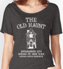 CASTLE'S BAR THE OLD HAUNT Women's Relaxed Fit T-Shirt