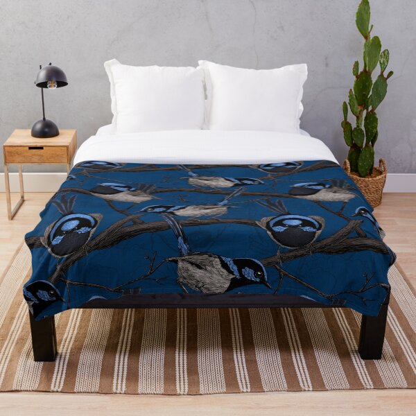 Night fairy wrens Throw Blanket