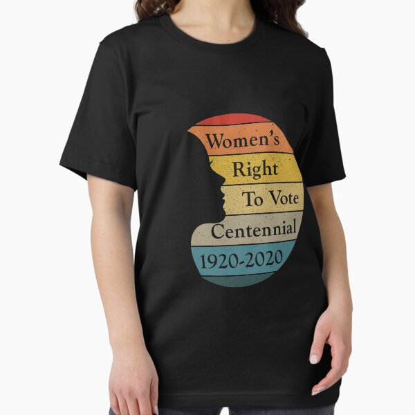 Vista previa del artículo con la obra «Derecho al voto del centenario de las mujeres 1920-2020 Retro Sunset Gear», diseñado y vendido por DynamicDesign.