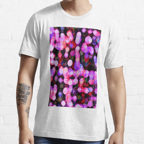 Trois . THE PINK NIGHT SKY- FEATURING MOLTEN COLOURS IN A RANGE OF GRAPHIC PINKS Essential T-Shirt