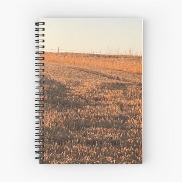 Aperçu de l'œuvre Champs dorés brûlés par le soleil pendant et English Harvest créée et vendue par RoseArtUK.