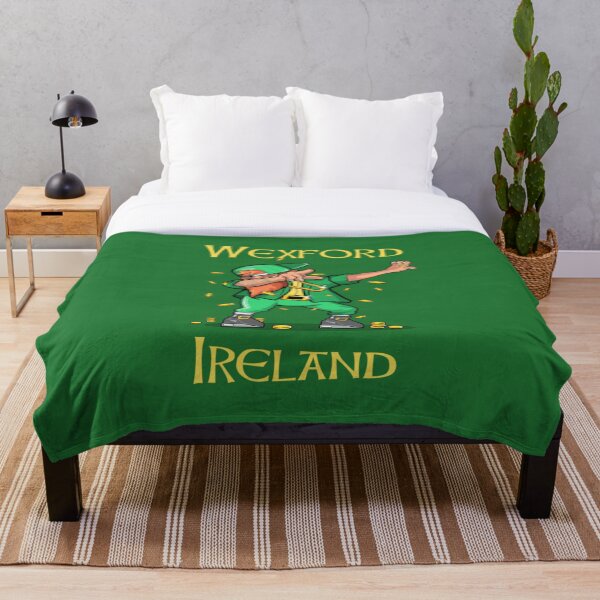 Artikelvorschau, Wexford Irish Saint Patricks day novel and fun products Fun and craic. Irish American Shamrock Design entworfen und verkauft von comhra.