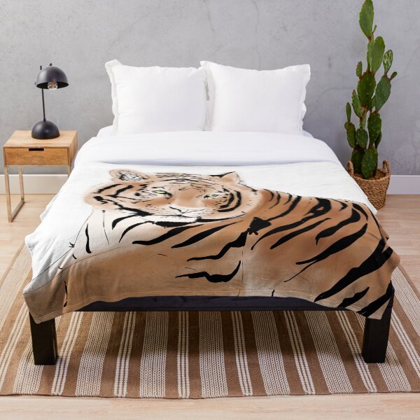 Artikelvorschau, Golden & Black Tiger Animal White Design entworfen und verkauft von NdesignTrend.