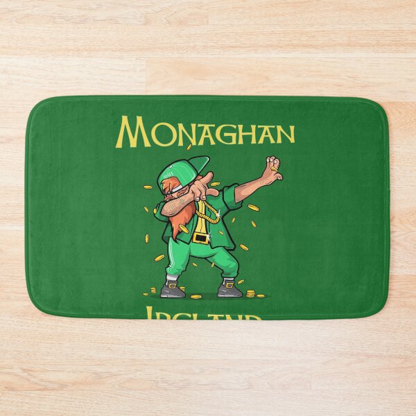 Artikelvorschau, Monaghan Irish Saint Patricks day novel and fun products Fun and craic. Irish American Shamrock Design entworfen und verkauft von comhra.