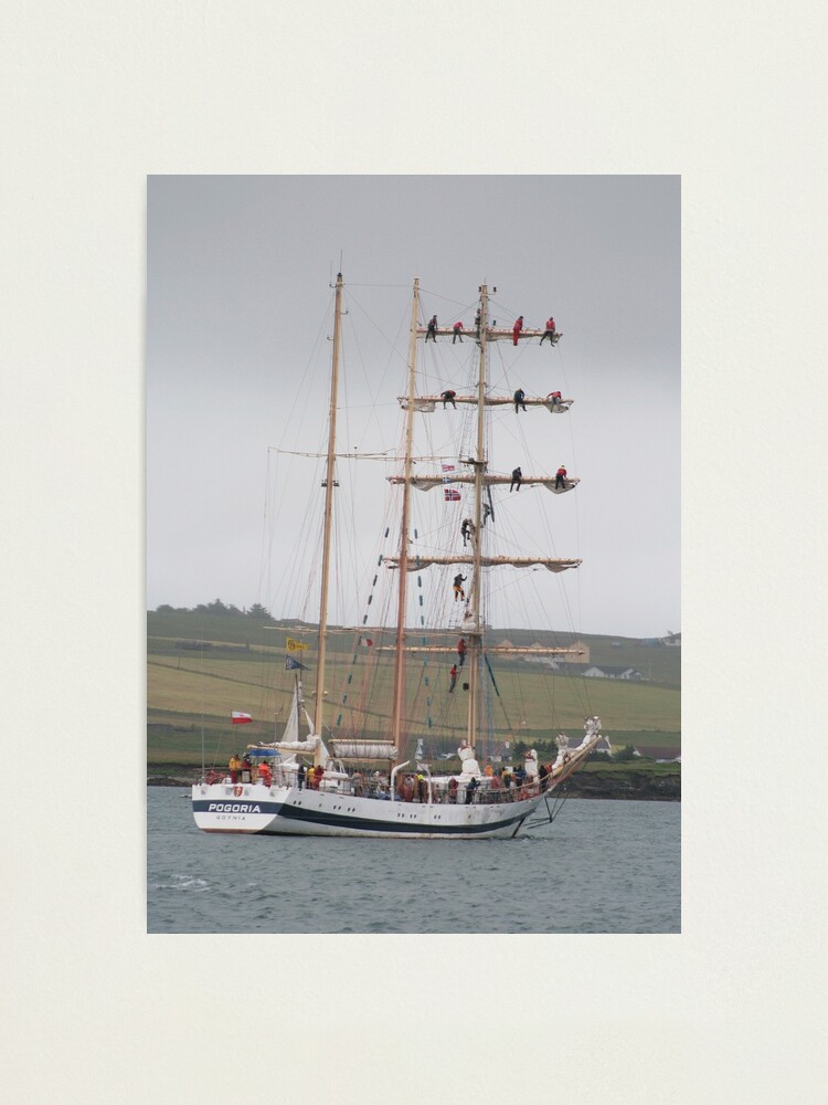 Alternate view of Pogoria Photographic Print