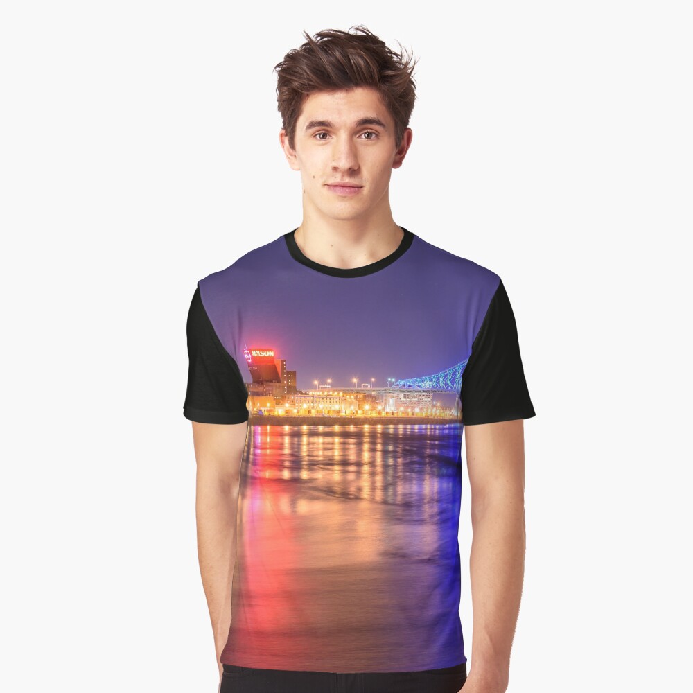 Aperçu de l'œuvre T-shirt graphique créée et vendue par RezieMart.