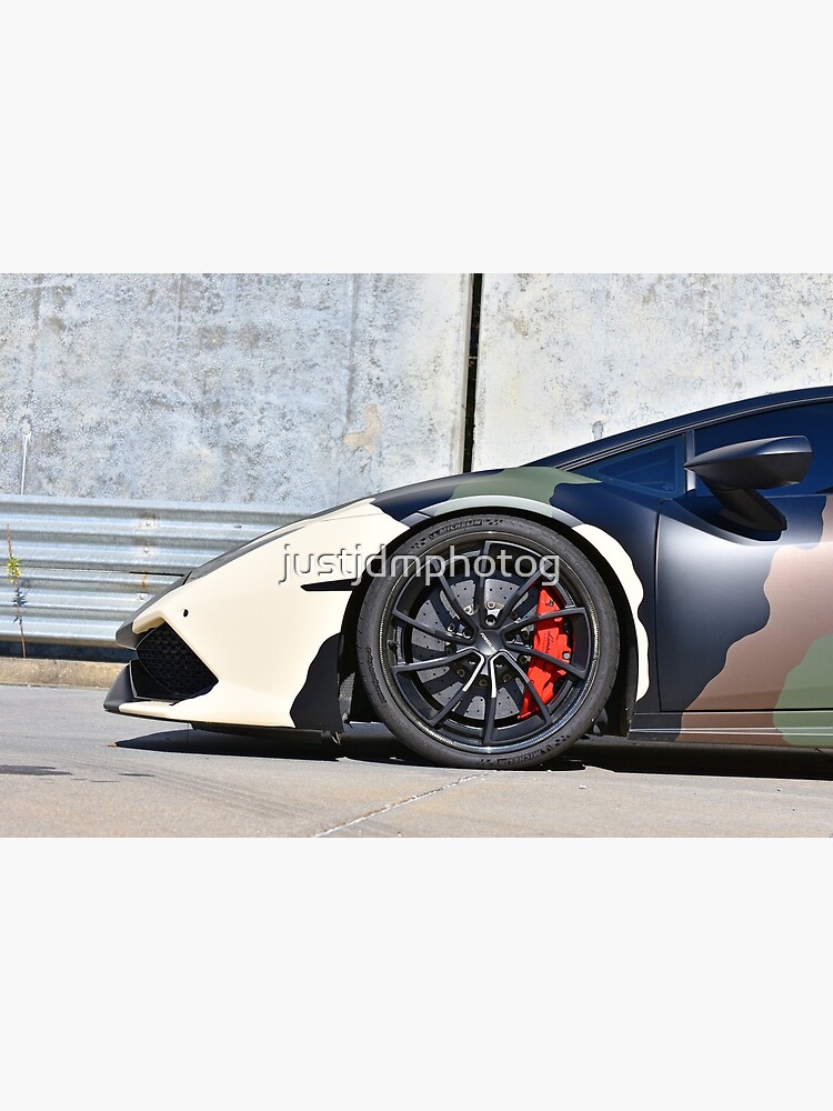 Camo Lamborghini Huracan 1