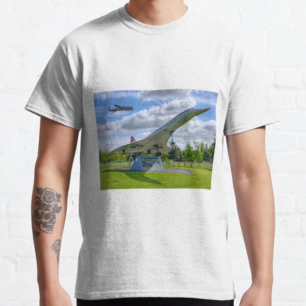 Dambusters 70 Years On - BBMF Lancaster 3 - HDR Classic T-Shirt