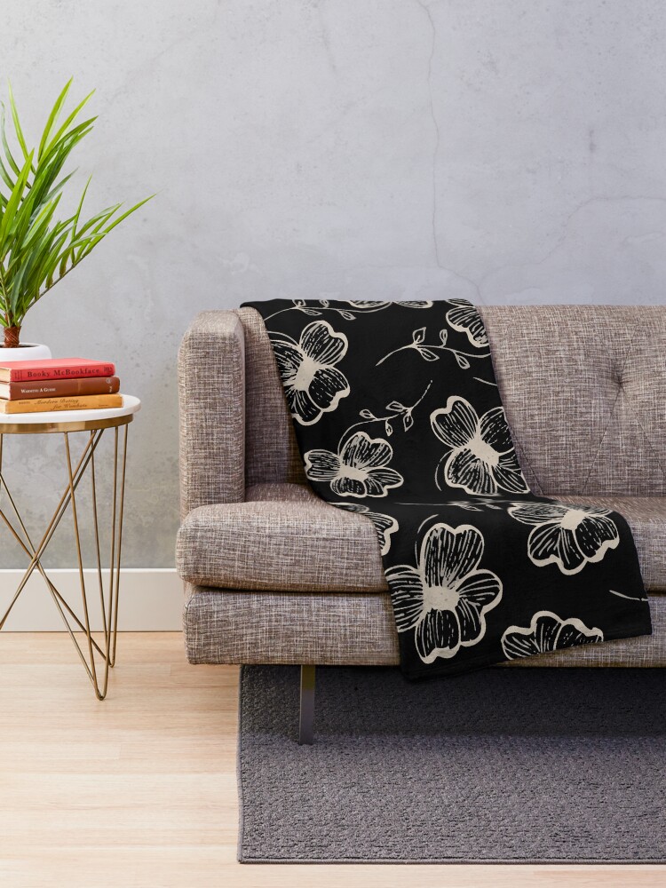 Alternate view of Pretty Pansy in Cream & Black Throw Blanket