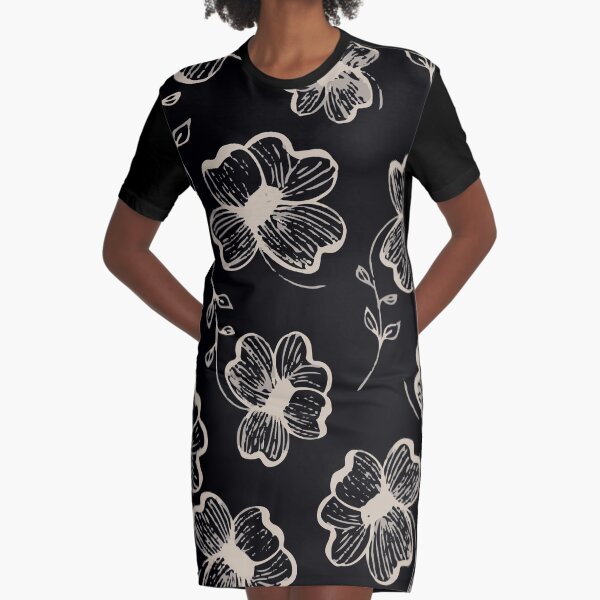 Pretty Pansy in Cream & Black Graphic T-Shirt Dress