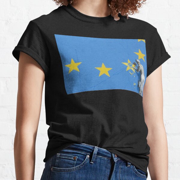 Banksy brexit, Shattering the EU flag. Classic T-Shirt