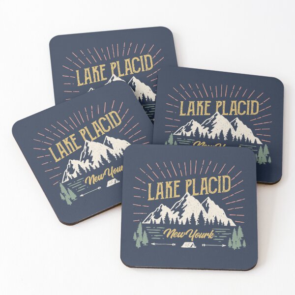 Artikelvorschau, Lake Placid New York Mountain Design auf der Rückseite entworfen und verkauft von Si Li.