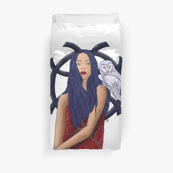 Girl with owl Duvet Cover
