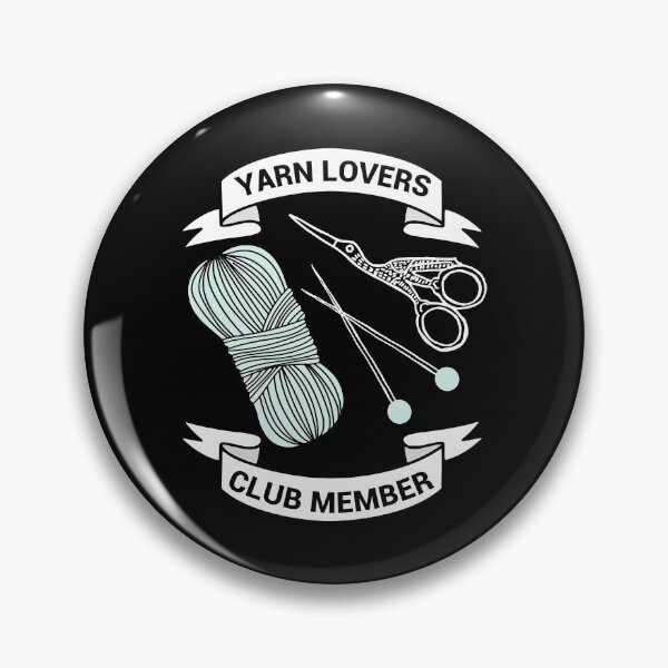 Artikelvorschau, Yarn Lovers Club Member - lustiges Strickgeschenk entworfen und verkauft von kapotka.