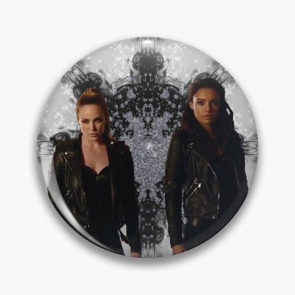 Aperçu de l'œuvre Sara Lance et Amaya Jiwe fond noir et argent créée et vendue par dutchchu.