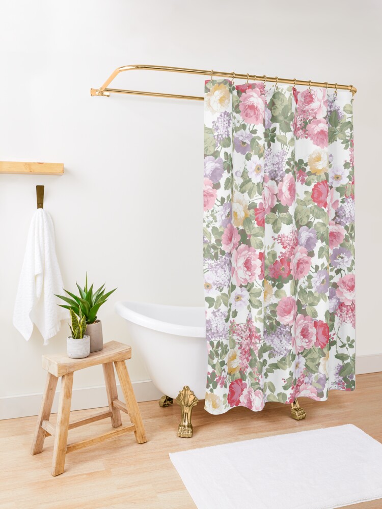 "Vintage elegant pink roses bohemian floral pattern" Shower Curtain for