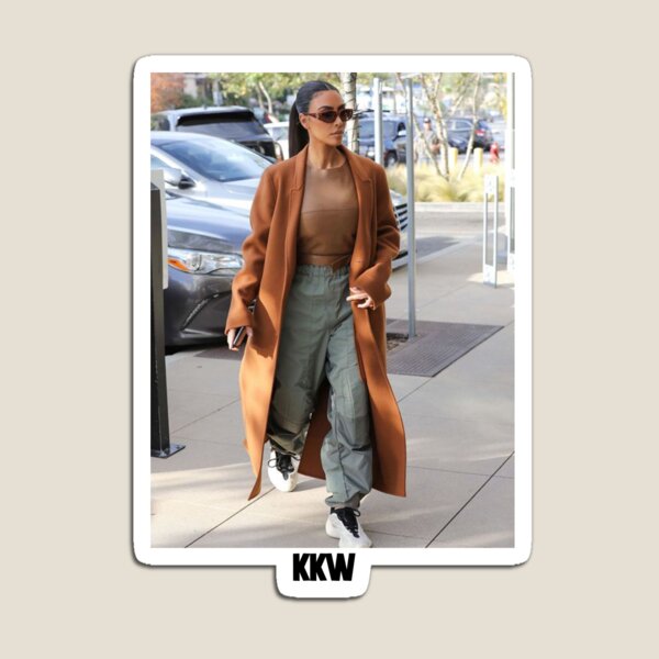 Aperçu de l'œuvre Kim Kardashian KKW 18 créée et vendue par scultura.