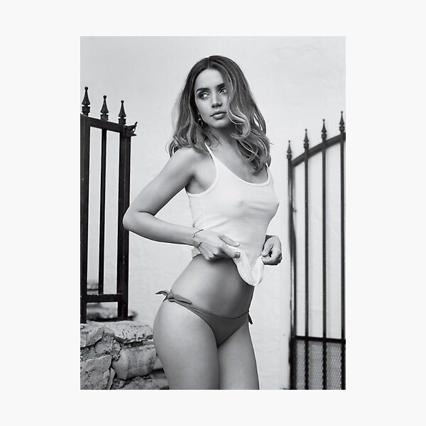 Celebrity Photos Posters Ana de Armas sensual in tank top and underwear -  CL3490