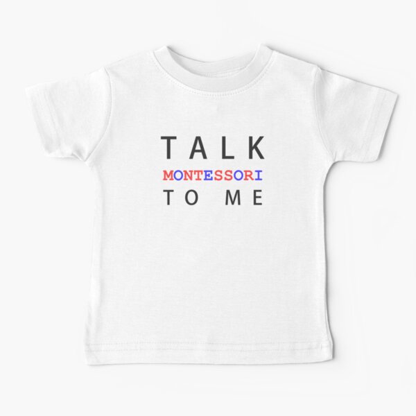 Hábleme Montessori a mí Letras coloridas del alfabeto móvil del mensaje Camiseta para bebés