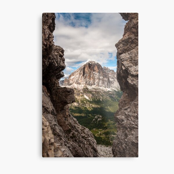 Between two rocks Metal Print