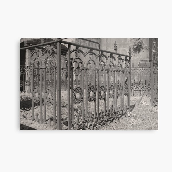 Aperçu de l'œuvre Rusted Fence créée et vendue par WisePhoto.