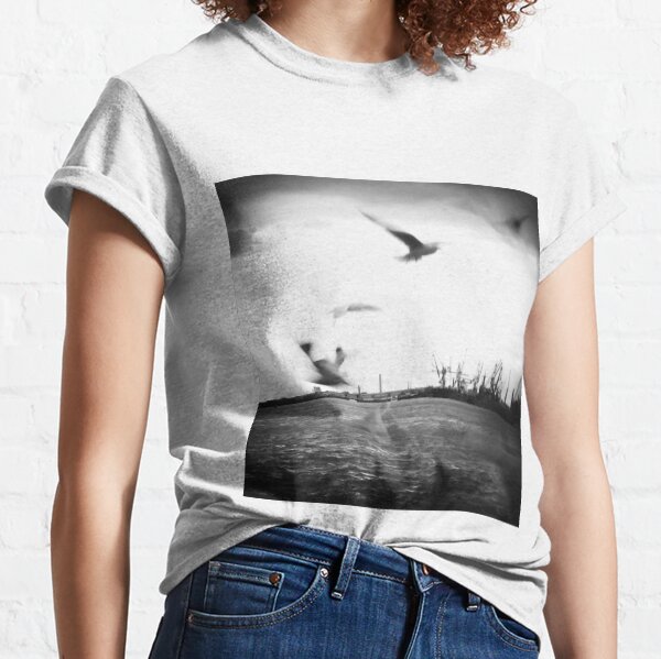 Fly away Classic T-Shirt