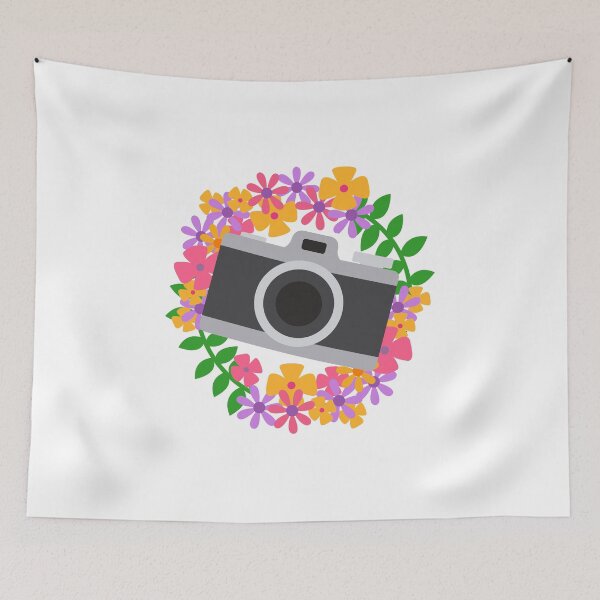 Artikelvorschau, Kamera mit Blumen entworfen und verkauft von nmdesigns1.