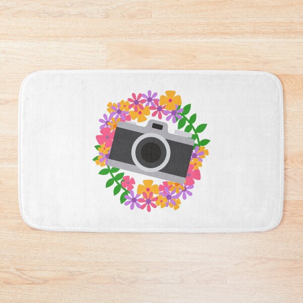 Artikelvorschau, Kamera mit Blumen entworfen und verkauft von nmdesigns1.