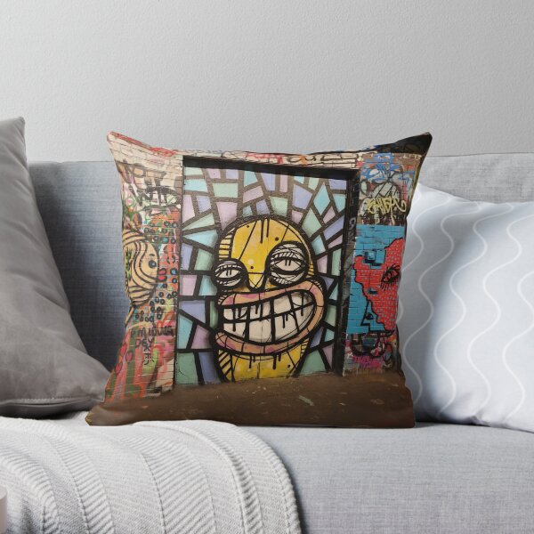Graffiti Alley Artwork - Smile Throw Pillow