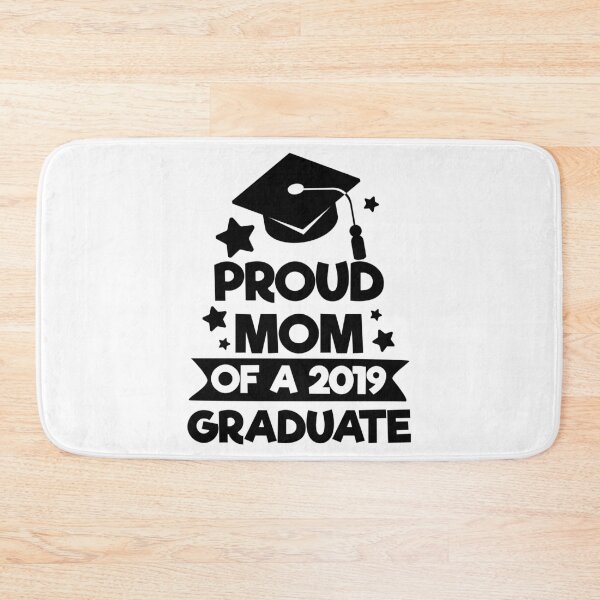 Aperçu de l'œuvre Une maman fière d'un diplômé de 2019 créée et vendue par EstelleStar.