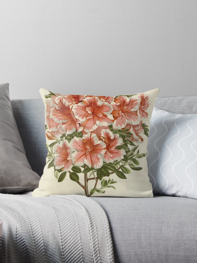 Aperçu 1 sur 4. Coussin avec l'œuvre Flore des serres et des... créée et vendue par Rodeoclash.