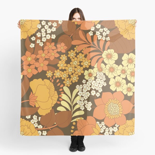 Aperçu de l'œuvre Fleurs rétro marron, jaune, orange et ivoire créée et vendue par Eyestigmatic.