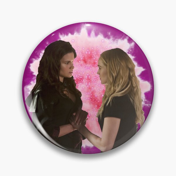 Artikelvorschau, Nyssa Al Ghul und Sara Lance rosa Hintergrund entworfen und verkauft von dutchchu.
