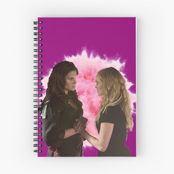 Artikelvorschau, Nyssa Al Ghul und Sara Lance rosa Hintergrund entworfen und verkauft von dutchchu.