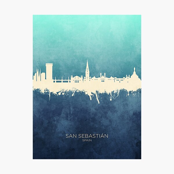 Vista previa del artículo con la obra «San Sebastian Spain Skyline», diseñado y vendido por ArtPrints.