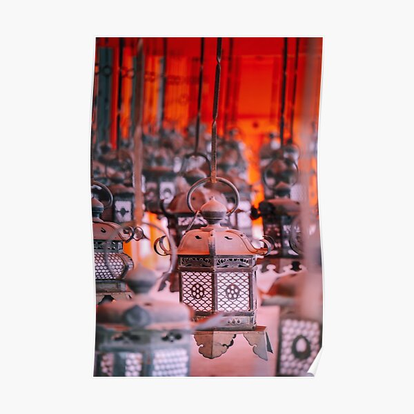 Nara - Temple aux 3000 lanternes Poster