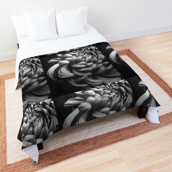 B/W Flower Comforter
