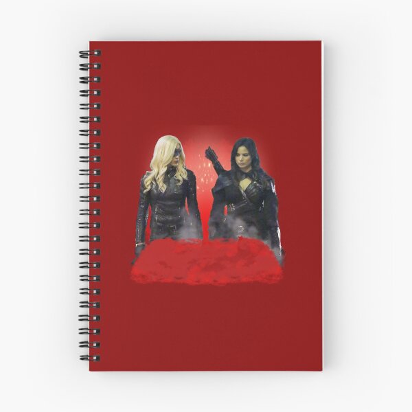 Artikelvorschau, Laurel Lance und Nyssa Al Ghul roter Hintergrund entworfen und verkauft von dutchchu.