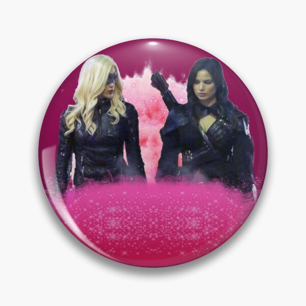 Aperçu de l'œuvre Laurel Lance et Nyssa Al Ghul fond rose créée et vendue par dutchchu.