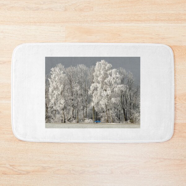 Artikelvorschau, Blue bench under frozen trees entworfen und verkauft von mamba.